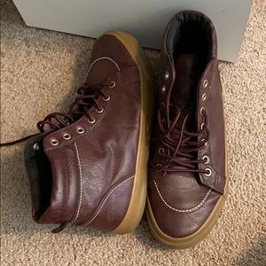 Boys size 5 high top.